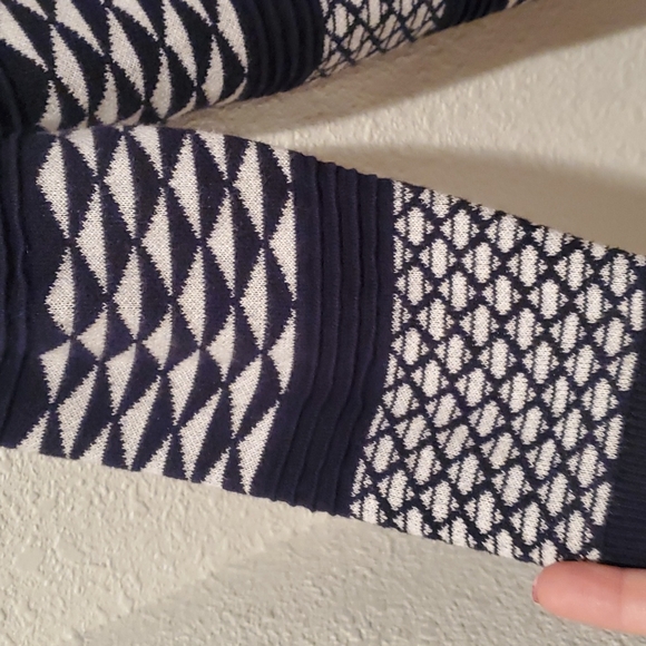 ❄️ 2/$8 Mudd  Button up Sweater - Picture 2 of 3